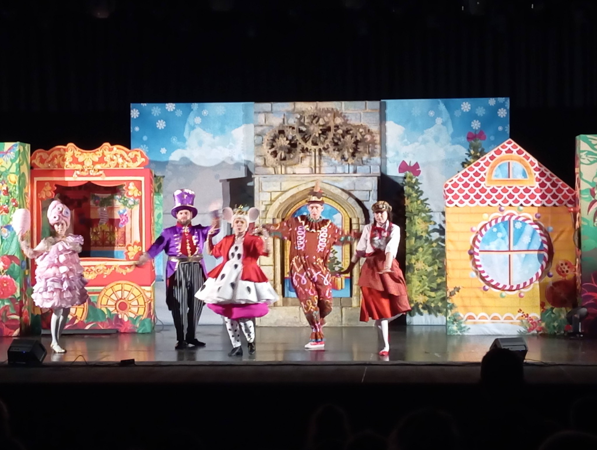 „Dziadek do Orzechów – Dwa Królestwa”